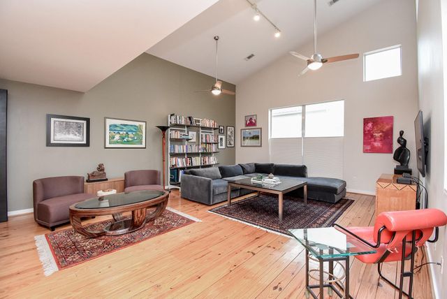 831 Saulnier Street, Houston, TX 77019