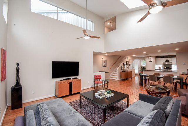 831 Saulnier Street, Houston, TX 77019