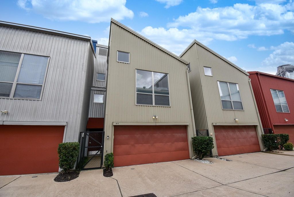 831 Saulnier Street, Houston, TX 77019