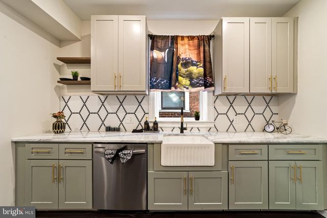 4707 SANSOM ST, Philadelphia, PA 19139