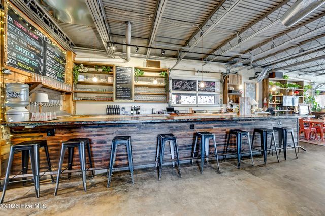 1007 N 4th Street, Wilmington, NC 28401
