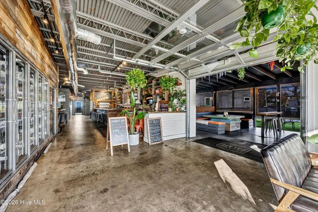 1007 N 4th Street, Wilmington, NC 28401