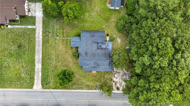 423 E Edinborough Avenue, Raeford, NC 28376