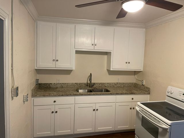 401 S Mcentire Court, White Settlement, TX 76108