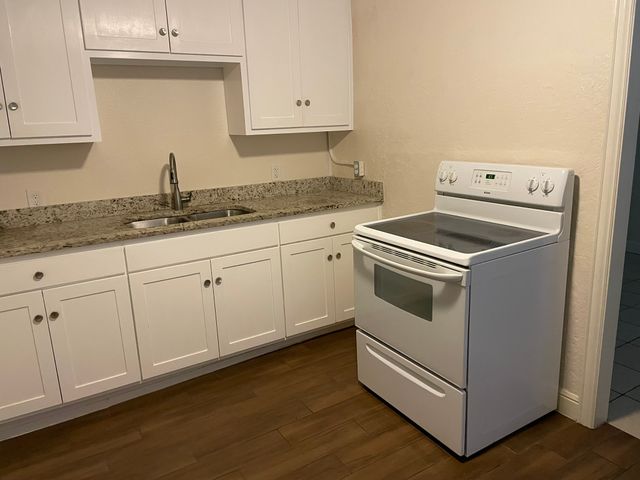 401 S Mcentire Court, White Settlement, TX 76108