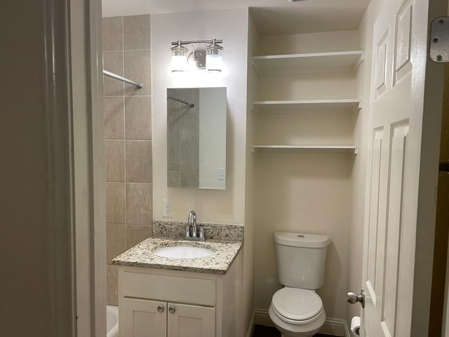 401 S Mcentire Court, White Settlement, TX 76108