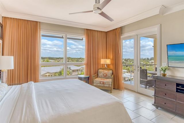 915 SEASIDE DRIVE 312, Weeks 16-17, Sarasota, FL 34242