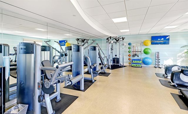 915 SEASIDE DRIVE 312, Weeks 16-17, Sarasota, FL 34242