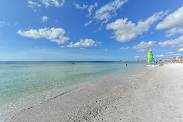 915 SEASIDE DRIVE 312, Weeks 16-17, Sarasota, FL 34242