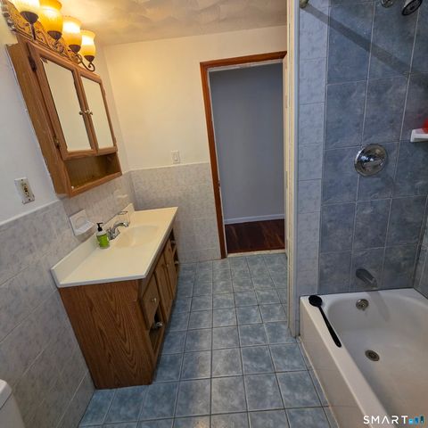 664 West Main Street 1, New Britain, CT 06053