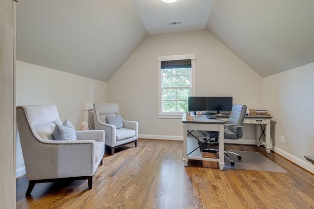 8231 Glover Dr, Brentwood, TN 37027