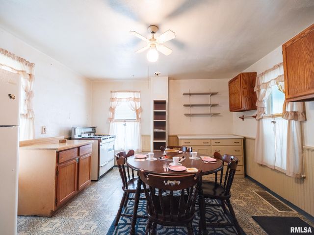 1402 CATHERINE Street, Pekin, IL 61554