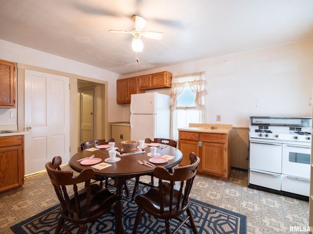 1402 CATHERINE Street, Pekin, IL 61554