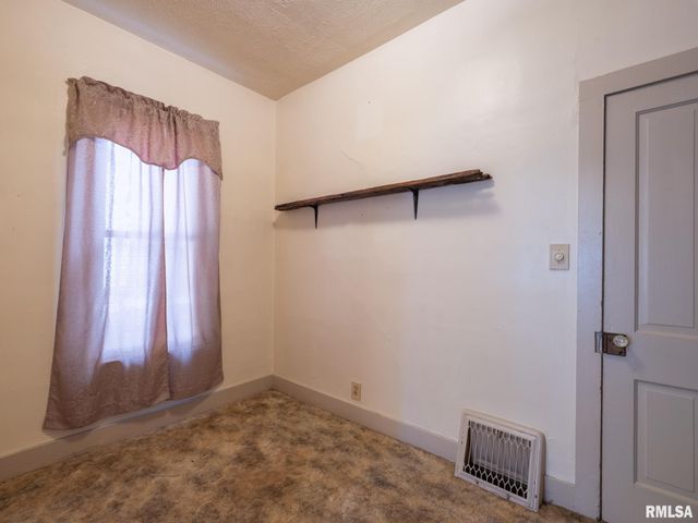 1402 CATHERINE Street, Pekin, IL 61554