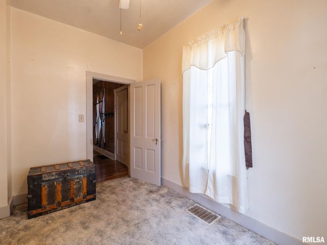 1402 CATHERINE Street, Pekin, IL 61554