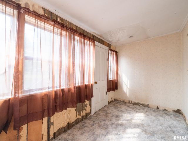 1402 CATHERINE Street, Pekin, IL 61554