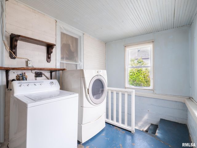 1402 CATHERINE Street, Pekin, IL 61554