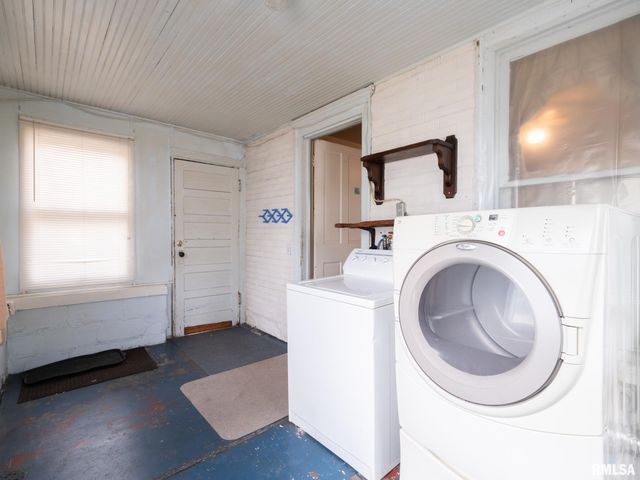 1402 CATHERINE Street, Pekin, IL 61554