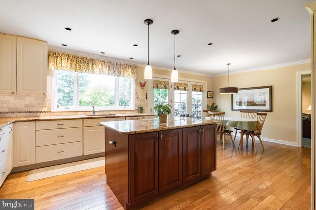 1020 ROSEWOOD DR, Blue Bell, PA 19422