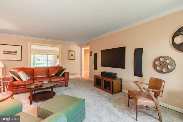 1020 ROSEWOOD DR, Blue Bell, PA 19422