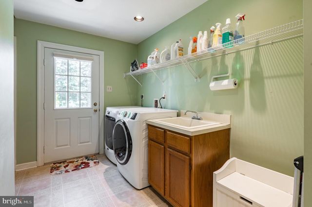 1020 ROSEWOOD DR, Blue Bell, PA 19422