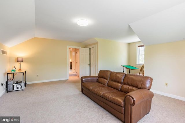 1020 ROSEWOOD DR, Blue Bell, PA 19422