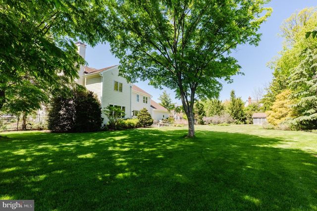 1020 ROSEWOOD DR, Blue Bell, PA 19422