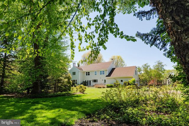 1020 ROSEWOOD DR, Blue Bell, PA 19422