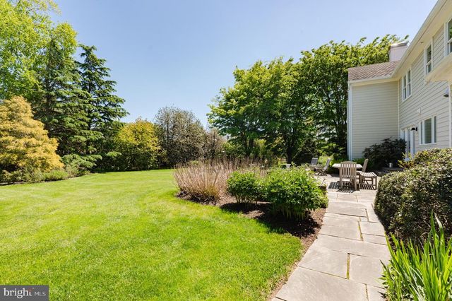 1020 ROSEWOOD DR, Blue Bell, PA 19422