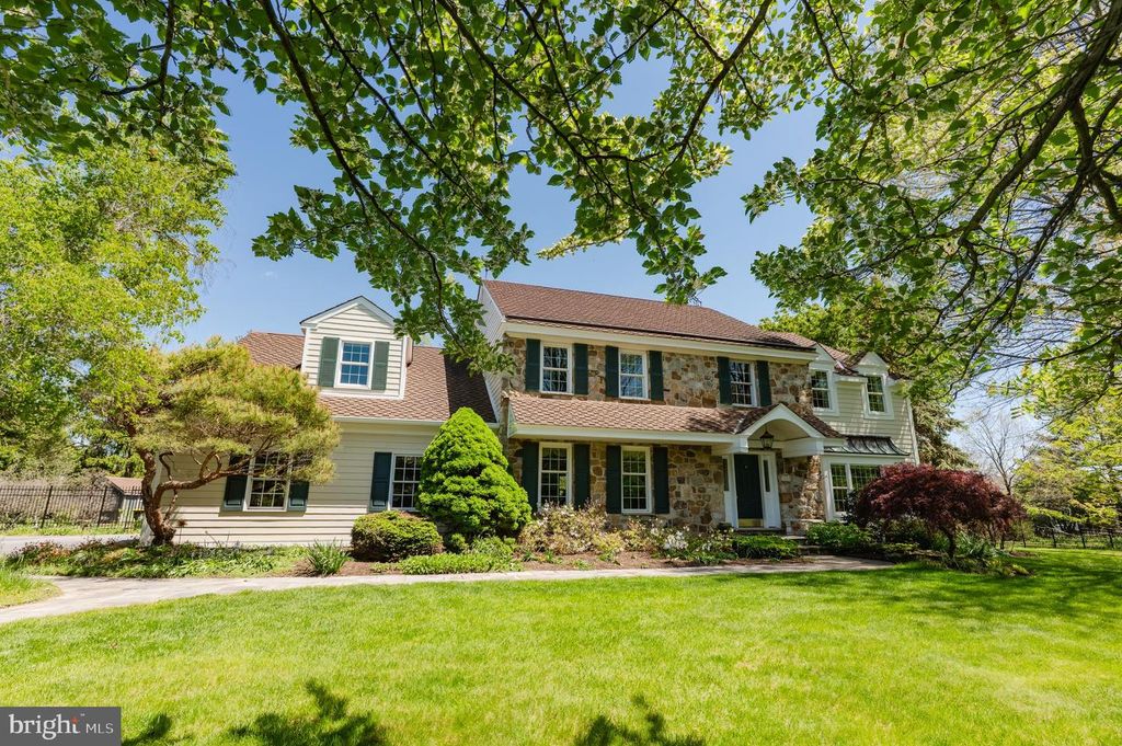1020 ROSEWOOD DR, Blue Bell, PA 19422