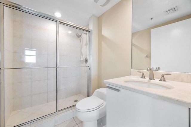 14951 Royal Oaks Lane 1506, North Miami, FL 33181