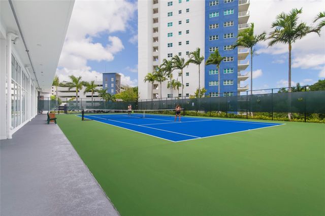 14951 Royal Oaks Lane 1506, North Miami, FL 33181