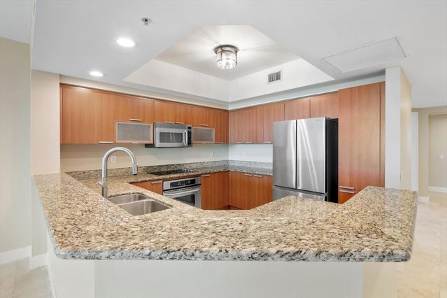 14951 Royal Oaks Lane 1506, North Miami, FL 33181