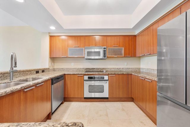 14951 Royal Oaks Lane 1506, North Miami, FL 33181