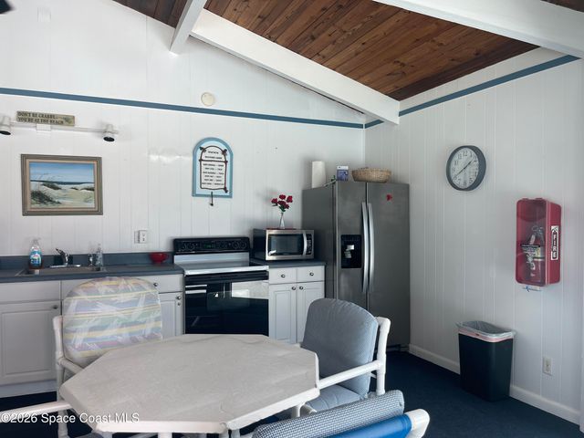 1175 Jimmy Buffett Memorial Highway 200, Satellite Beach, FL 32937