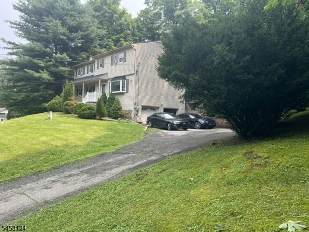 24 Tallahatchie Dr, Vernon Twp., NJ 07461 — photo 2