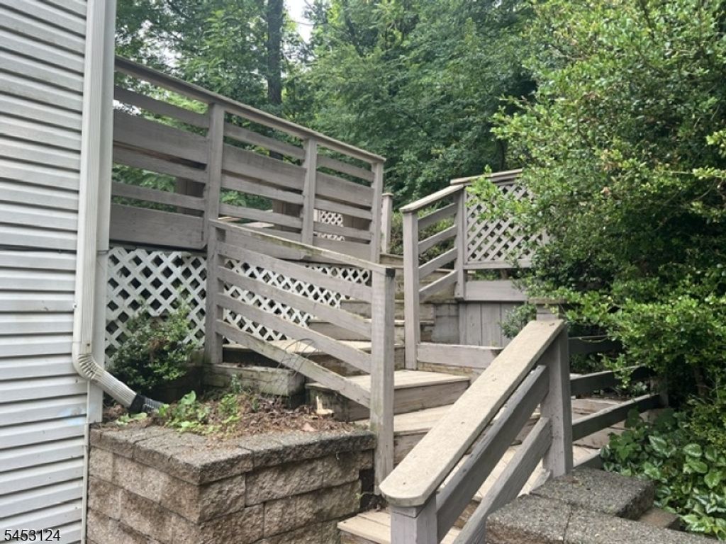 24 Tallahatchie Dr, Vernon Twp., NJ 07461 — photo 5