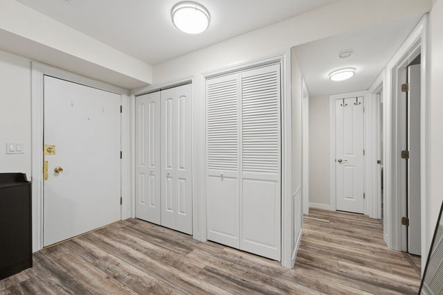 1255 W Prospect Avenue 101, Mount Prospect, IL 60056