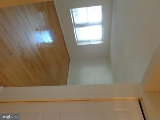 8190 CURVING CREEK CT, Springfield, VA 22153