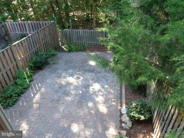 8190 CURVING CREEK CT, Springfield, VA 22153