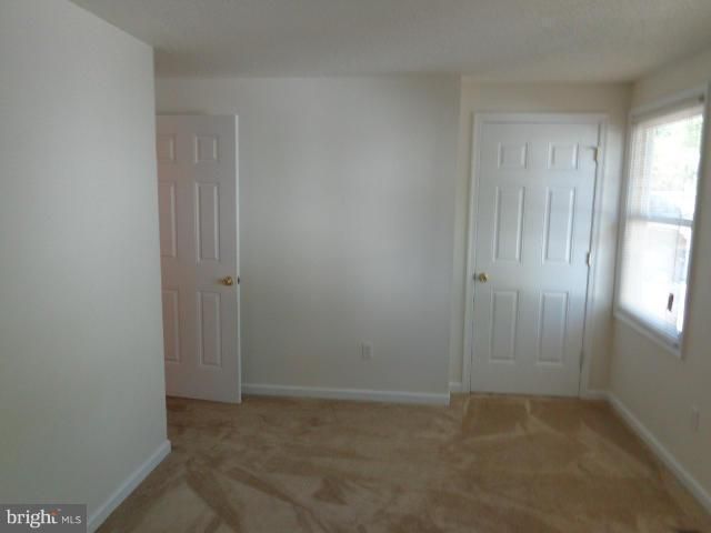 8190 CURVING CREEK CT, Springfield, VA 22153