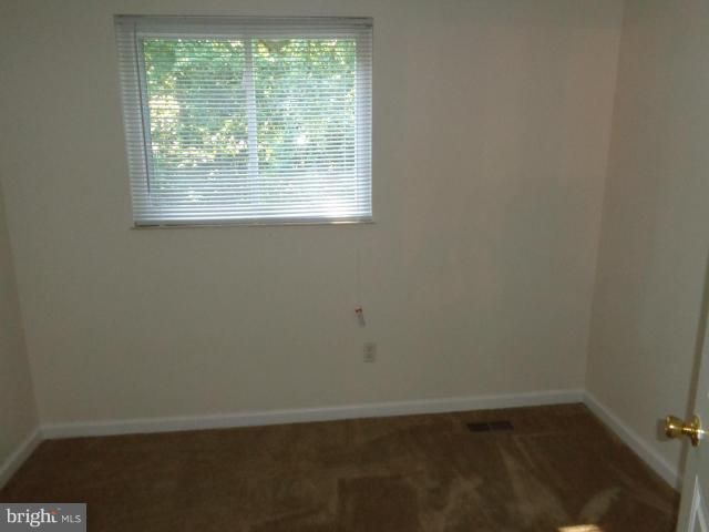 8190 CURVING CREEK CT, Springfield, VA 22153