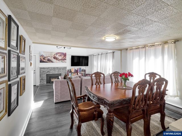 655 Idylwood Dr SE, Salem, OR 97302