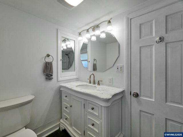 655 Idylwood Dr SE, Salem, OR 97302