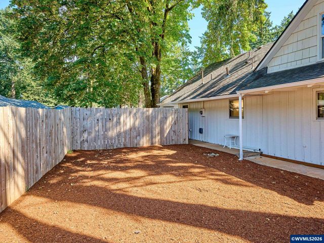 655 Idylwood Dr SE, Salem, OR 97302