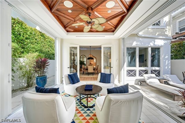 42 6th ST S, Naples, FL 34102