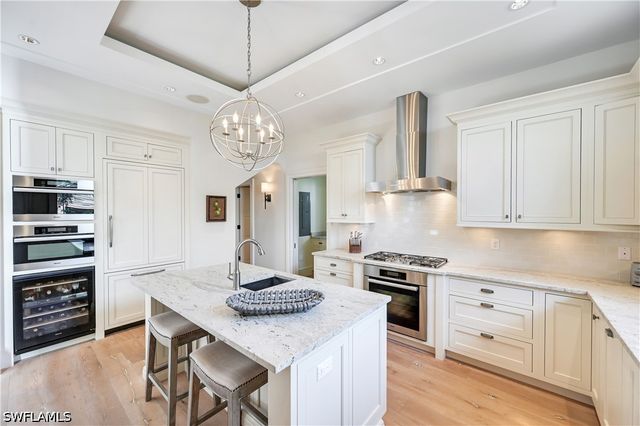 42 6th ST S, Naples, FL 34102