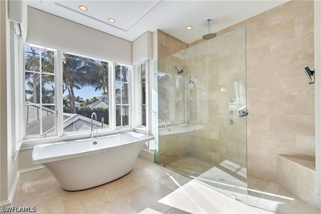 42 6th ST S, Naples, FL 34102