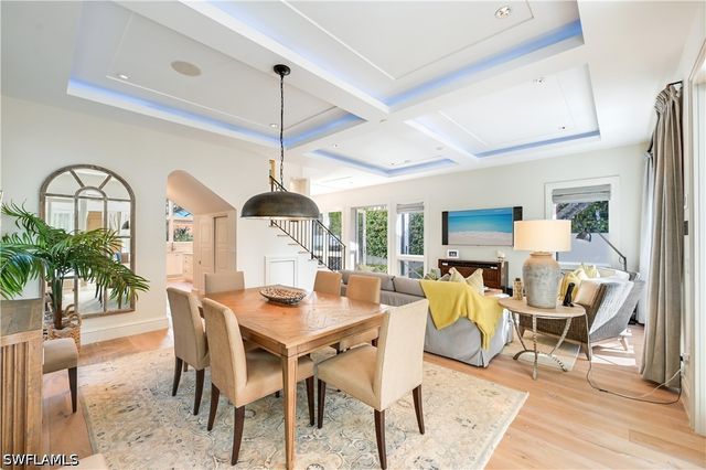 42 6th ST S, Naples, FL 34102