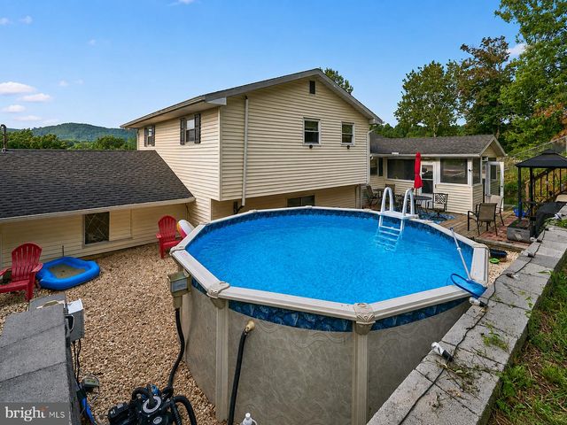 792 FAIRMONT AVE, Mohnton, PA 19540